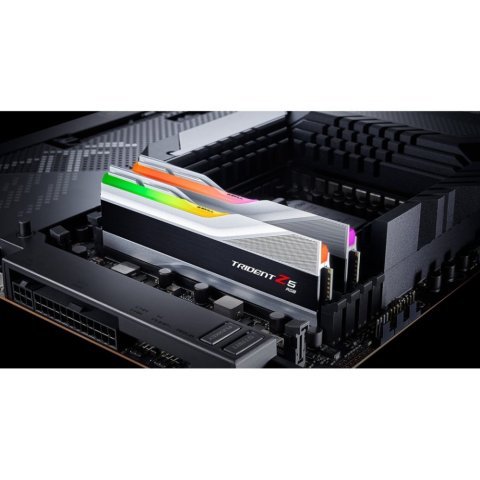 Модуль памяти для компьютера DDR5 32GB (2x16GB) 6400 Trident Z5 RGB G.Skill (F5-6400J3239G16GX2-TZ5RS) - Нулевой остаток (Feed)  - Нулевой остаток (Feed) 