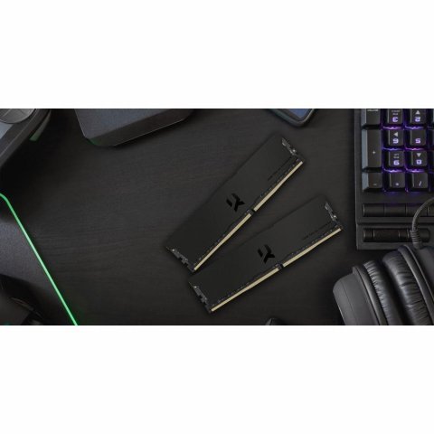 Модуль памяти для компьютера DDR4 16GB (2x8GB) 3600 MHz Iridium Pro Deep Black Goodram (IRP-K3600D4V64L18S/16GDC) - Нулевой остаток (Feed) - Нулевой остаток (Feed)