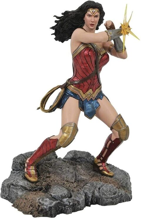 Фігурка Diamond Select Toys DC Justice League: Wonder Woman Чудо жінка 25 см. -   -  