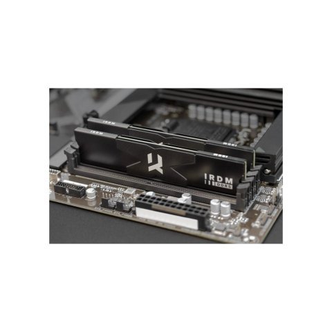 Модуль памяти для компьютера DDR5 32GB (2x16GB) 6000 MHz IRDM Black Goodram (IR-6000D564L36S/32GDC) - Нулевой остаток (Feed) - Нулевой остаток (Feed)