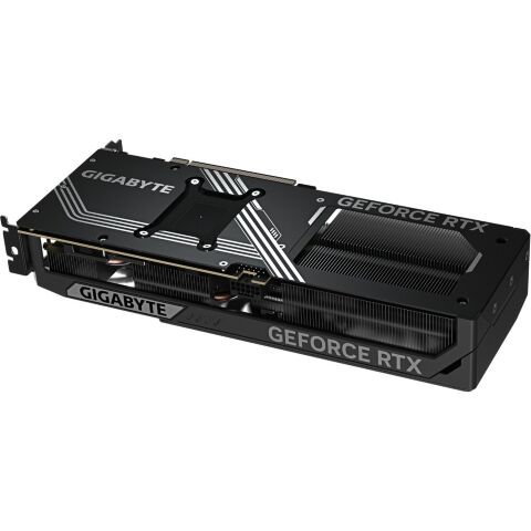 Видеокарта GIGABYTE GeForce RTX5070 12Gb WINDFORCE OC SFF (GV-N5070WF3OC-12GD) - Нулевой остаток (Feed) - Нулевой остаток (Feed)