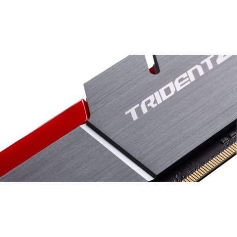 Модуль памяти для компьютера DDR4 32GB (2x16GB) 3200 MHz Trident Z G.Skill (F4-3600C17D-32GTZ) - Нулевой остаток (Feed) - Нулевой остаток (Feed)