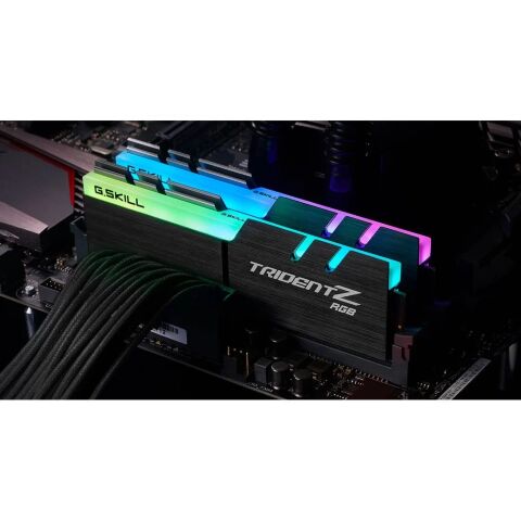 Модуль памяти для компьютера DDR4 32GB (2x16GB) 3600 MHz Trident Z RGB G.Skill (F4-3600C18D-32GTZR) - Нулевой остаток (Feed)  - Нулевой остаток (Feed) 