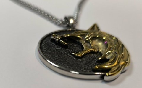 Кулон Геральта медальон 3D Ведьмак (The Witcher Geralt) с нержавеющей стали с рунами (золотой волк) -   -  